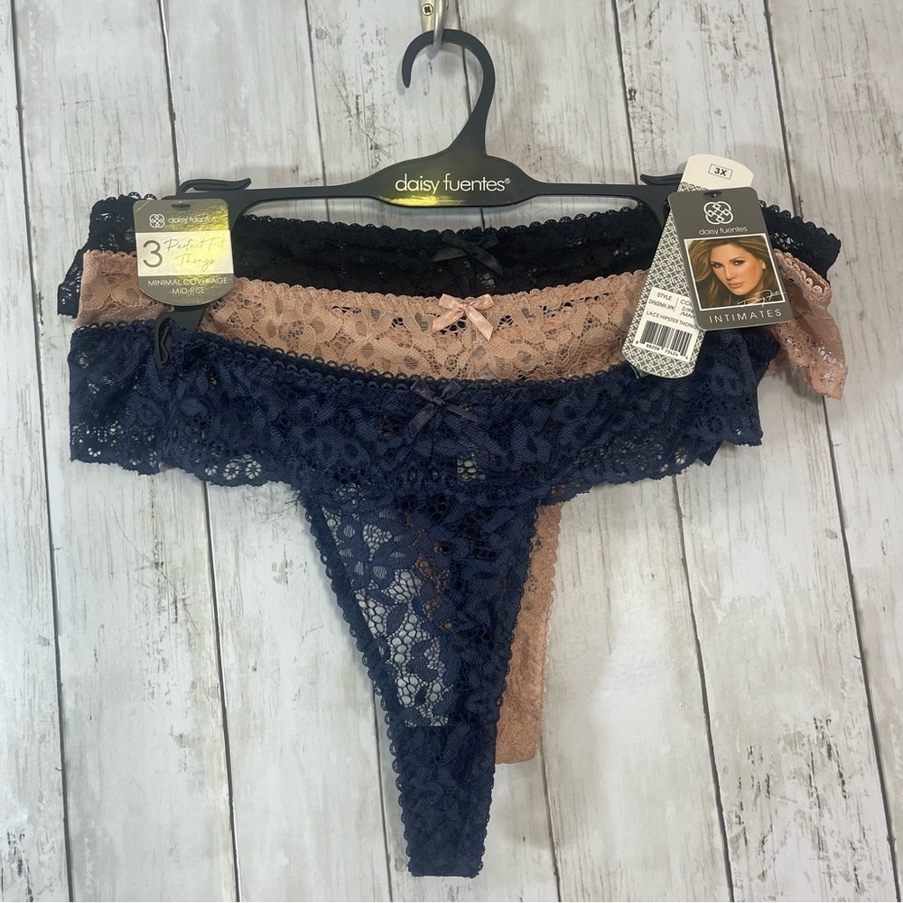 Daisy Fuentes Mid-Rise Minimal Coverage Hipster Lace Thong NEW 3X